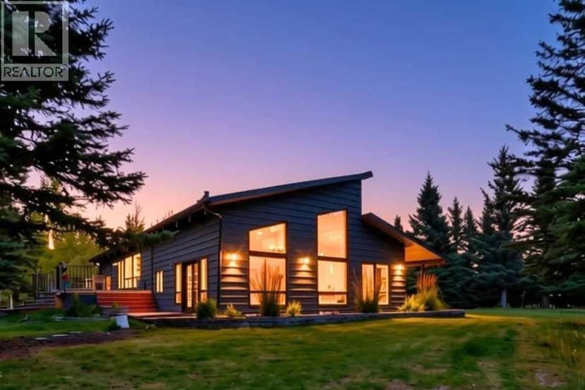 16 Mountain View Park, Bragg Creek
