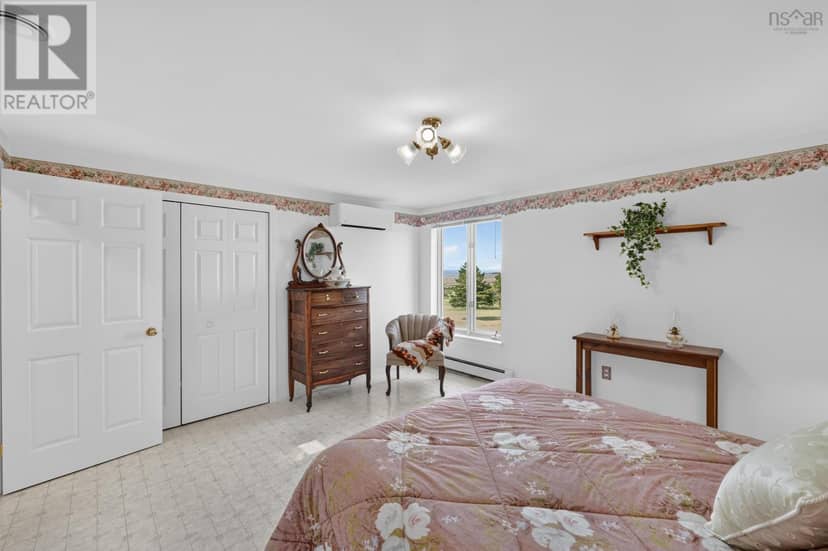 92 Dixon Road — photo 37 of 40