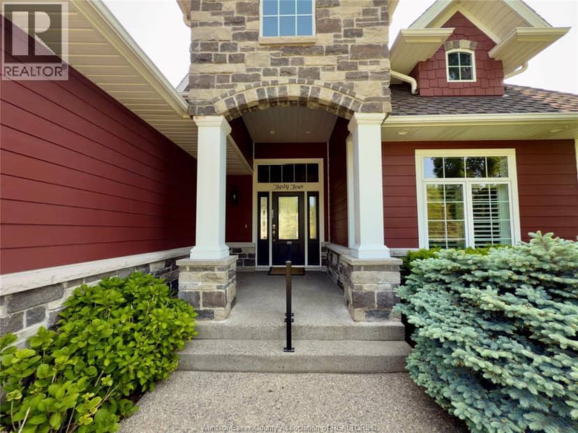 33 Montego Bay Crescent — photo 11 of 40