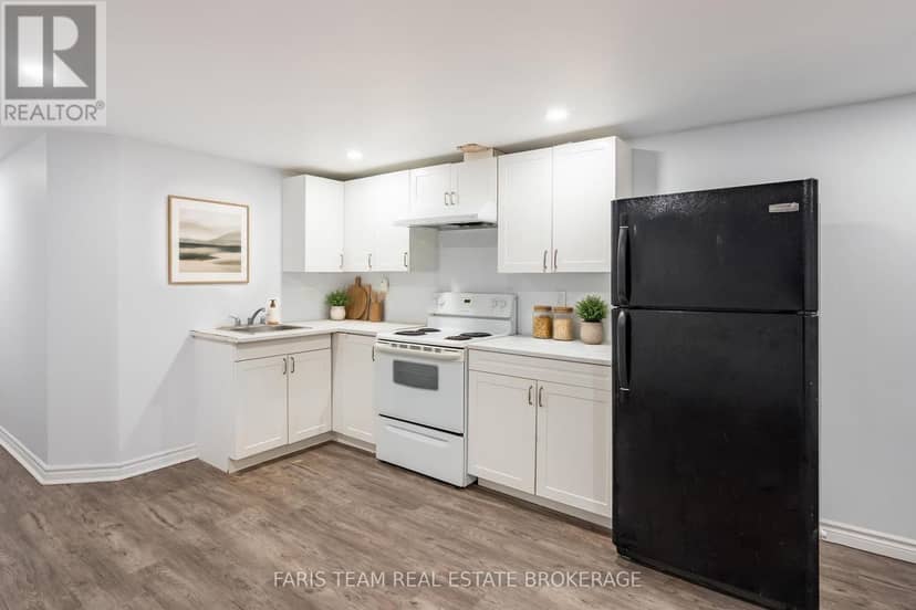 97 Janice Drive — photo 15 of 25