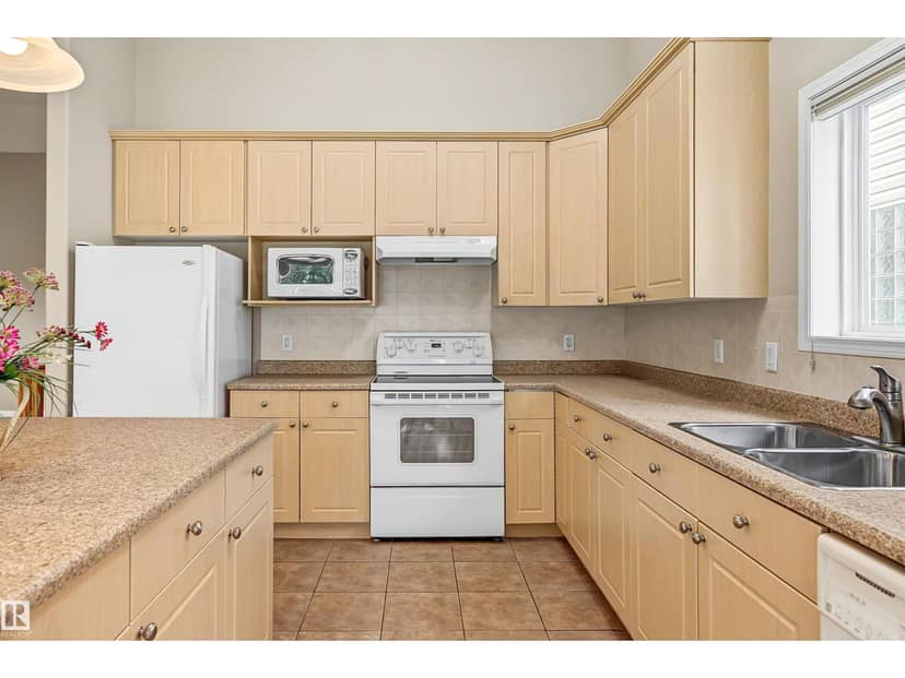 #6 2031 Brennan Cr NW — photo 13 of 40