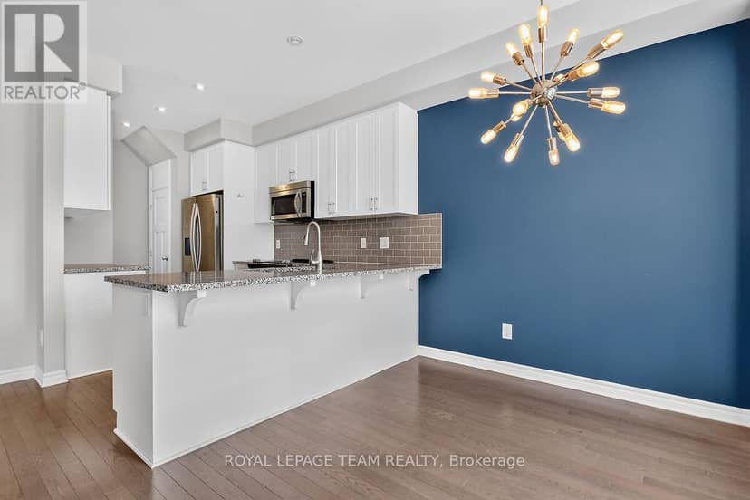 253 Fergus Crescent — photo 21 of 40