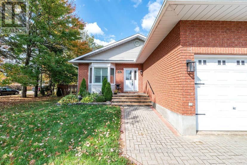 101 Thomas Street, Deep River, photo 3