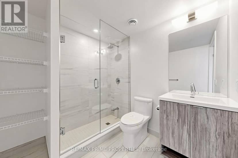4302 - 138 Downes Street — photo 17 of 35