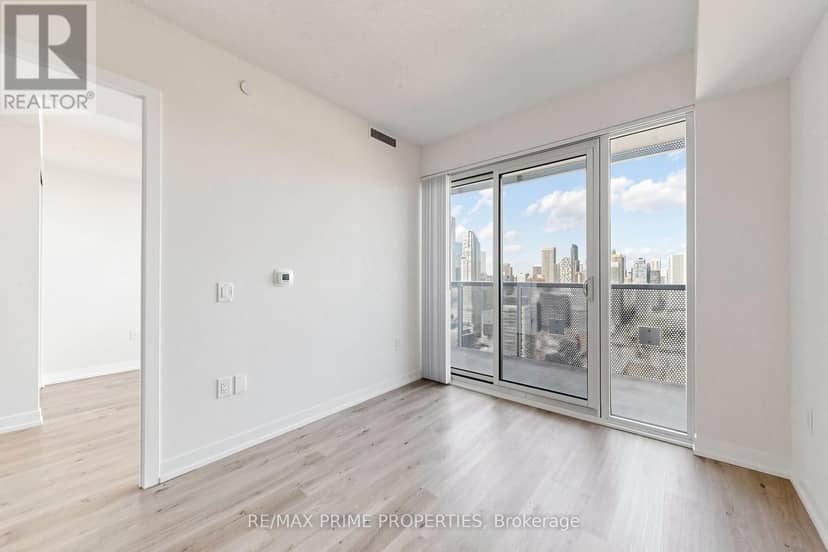 4302 - 138 Downes Street — photo 20 of 35