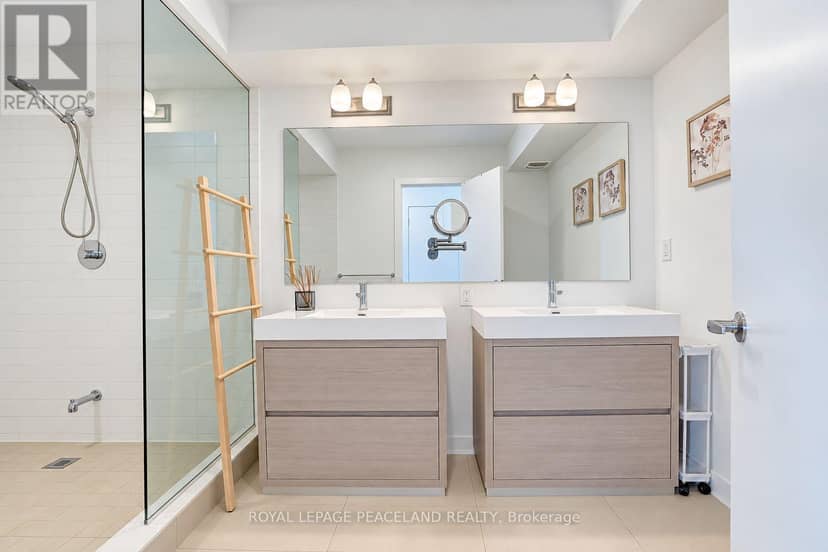 127 Green Gardens Boulevard — photo 39 of 40