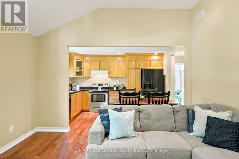 16 Hiawatha Road — photo 20 of 35