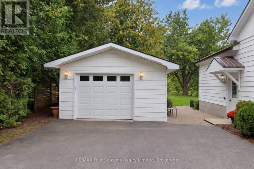 12 Lavender Hill Road — photo 19 of 40