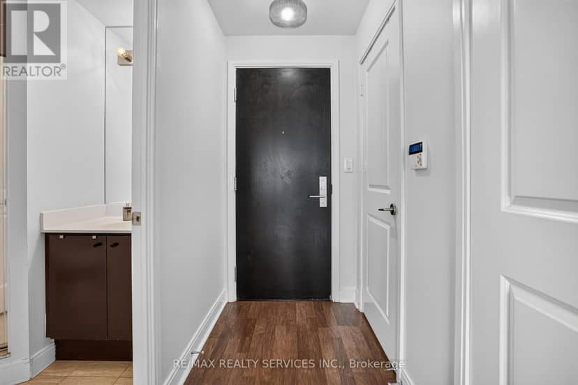 4403 - 60 Absolute Avenue — photo 6 of 40