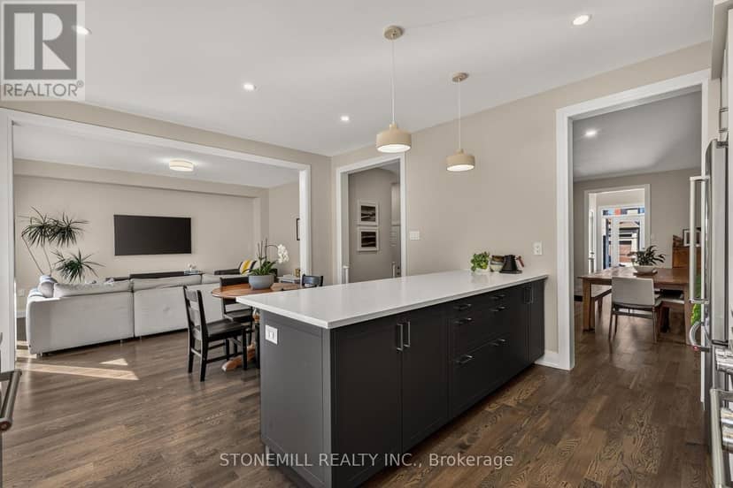 226 Midland Place — photo 12 of 40