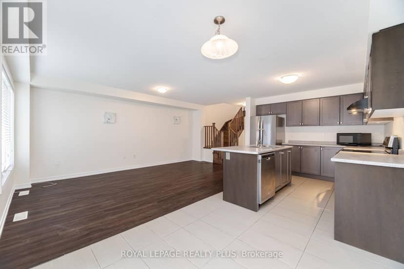 12 Pagebrook Crescent — photo 13 of 36