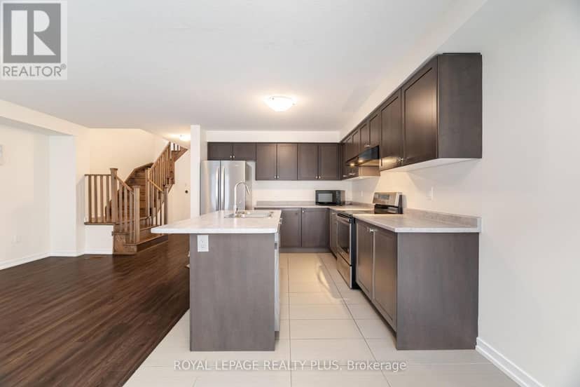 12 Pagebrook Crescent — photo 17 of 36