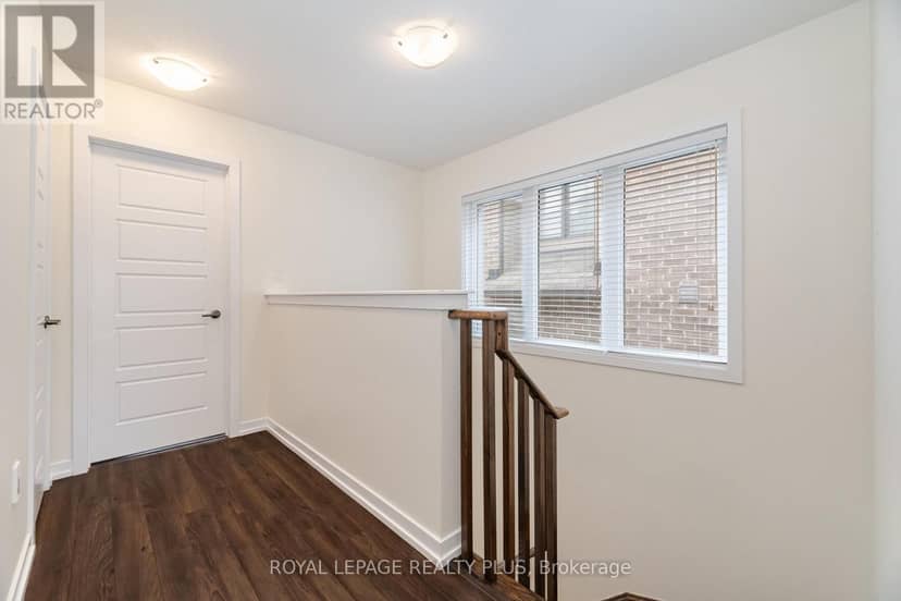 12 Pagebrook Crescent — photo 22 of 36