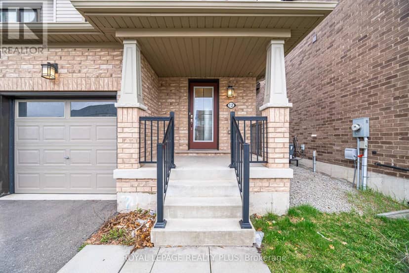12 Pagebrook Crescent — photo 3 of 36