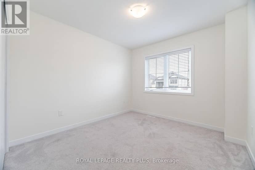 12 Pagebrook Crescent — photo 31 of 36