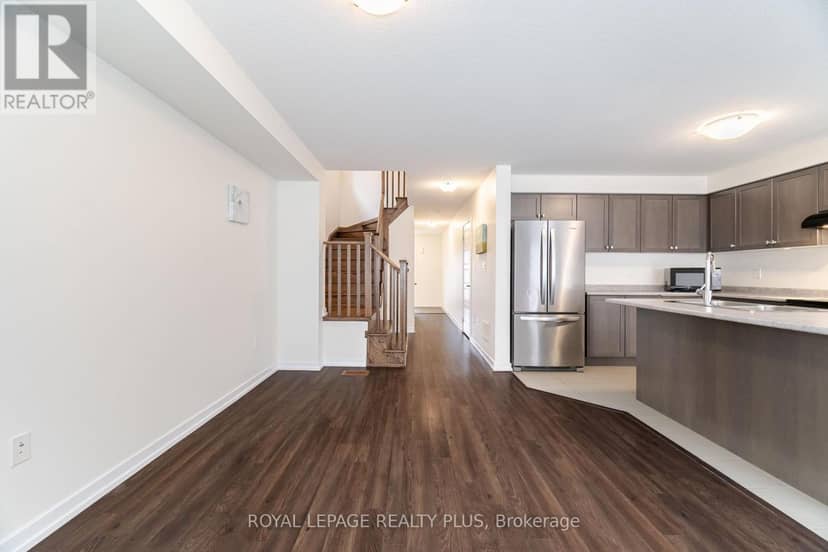 12 Pagebrook Crescent — photo 7 of 36