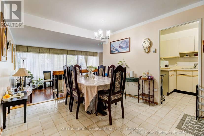 106 - 1 Four Winds Drive, Toronto, photo 3