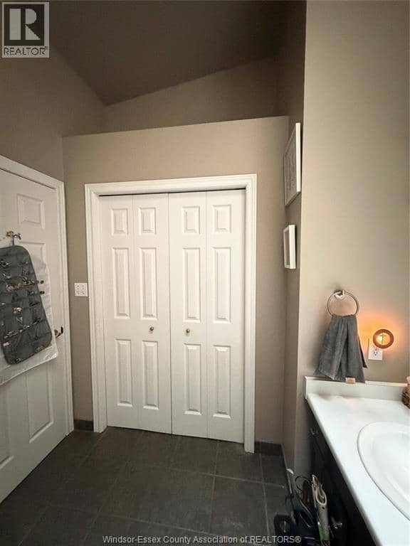 23 Malibu DRIVE — photo 21 of 31