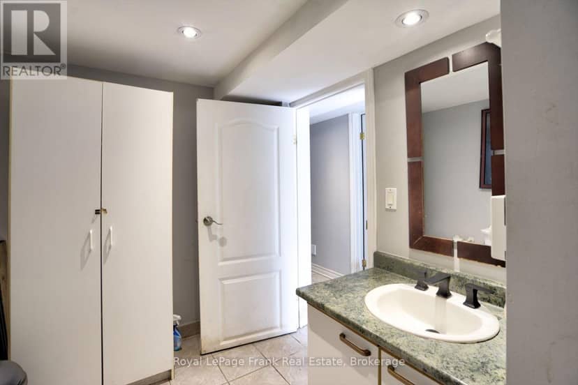 1031 Constance Road — photo 4 of 24