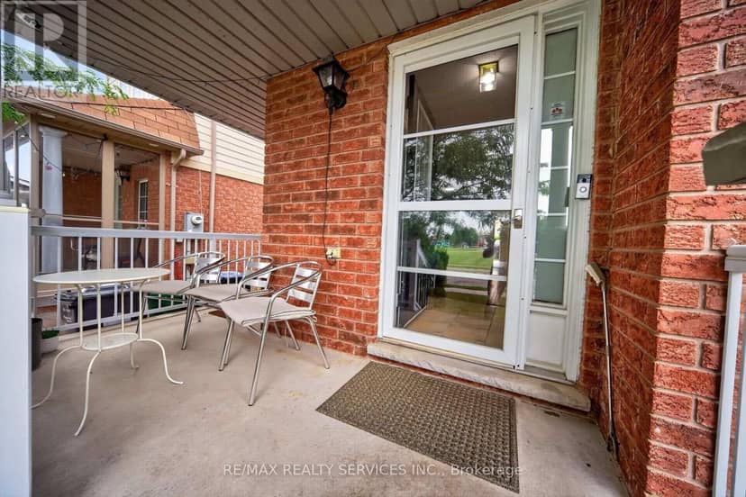 26 Peachleaf Crescent S, Brampton, photo 7