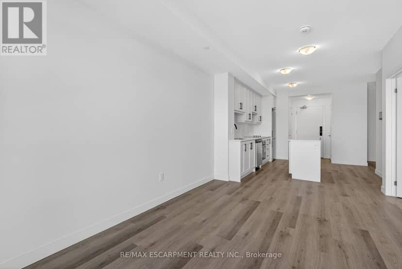 703 - 461 Green Road — photo 16 of 40