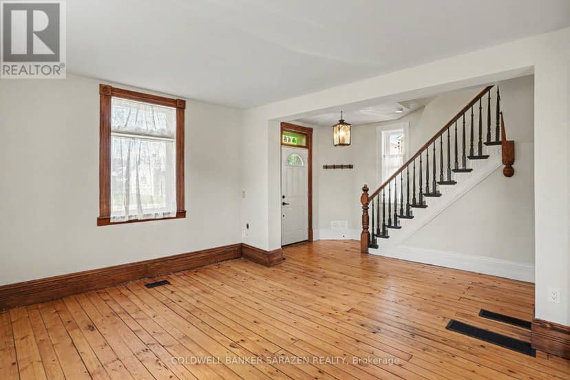 48 Norma Street S — photo 4 of 40