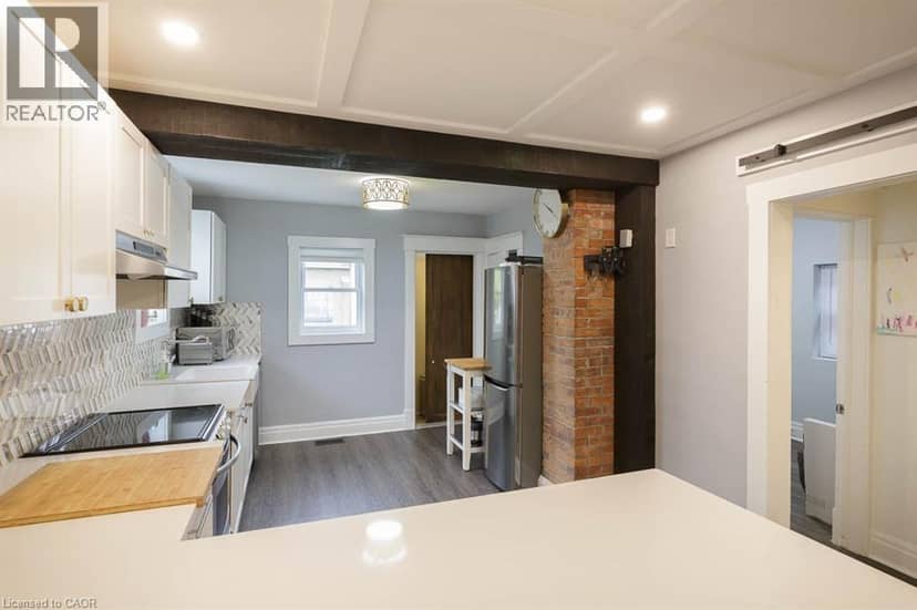 241 VINE Street — photo 4 of 18
