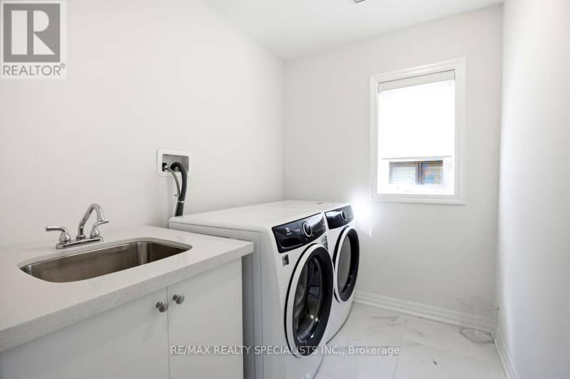 27 Salmon Crescent — photo 31 of 36