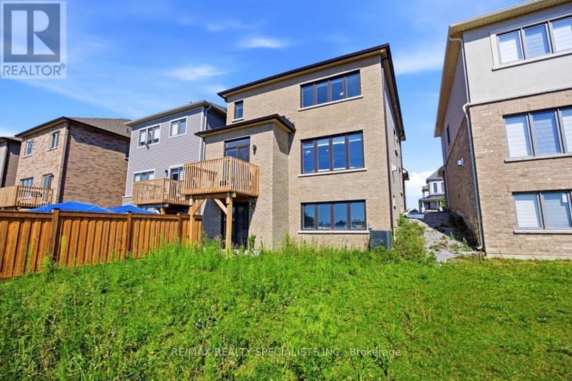 27 Salmon Crescent — photo 32 of 36