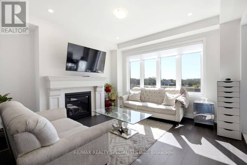 27 Salmon Crescent — photo 8 of 36