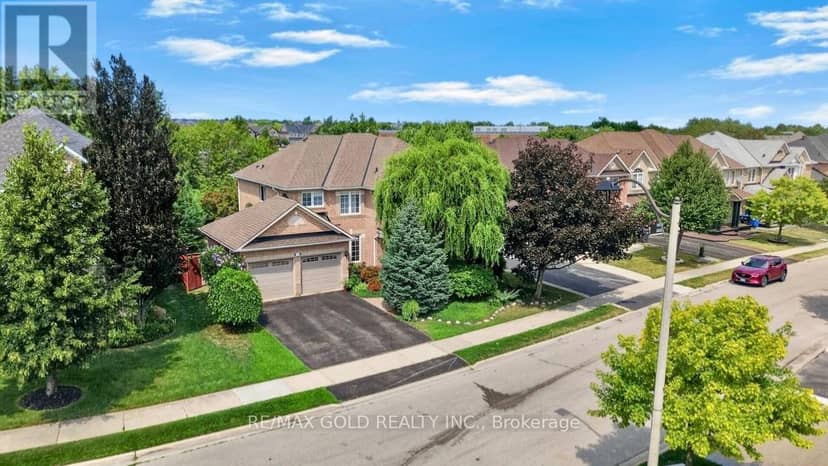 40 Maldives Crescent, Brampton, photo 2