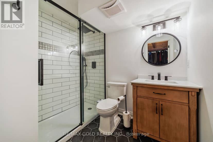 40 Maldives Crescent — photo 23 of 40