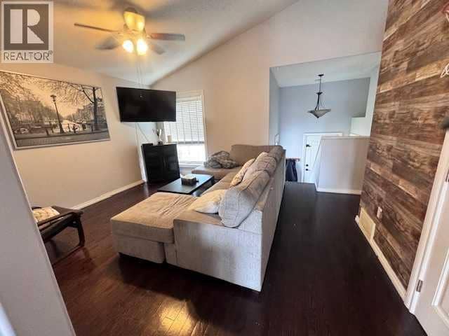 7106 39th Street — photo 15 of 17