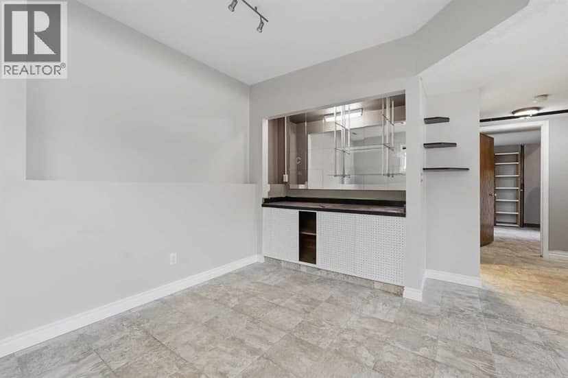 5711 61 Avenue — photo 31 of 40