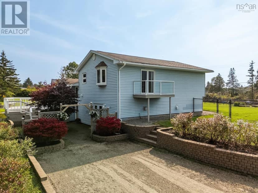 470 Wyman Road — photo 4 of 40