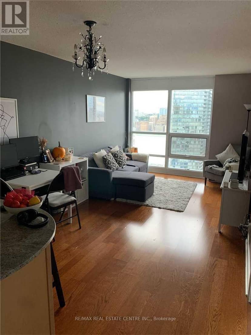 4012 - 763 Bay Street — photo 16 of 16