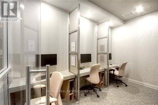 4012 - 763 Bay Street, Toronto, photo 2