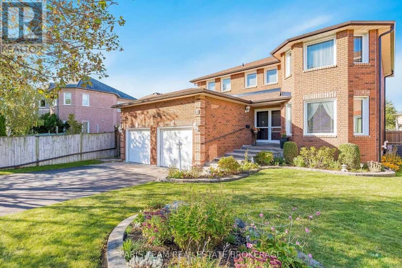 4 O'Shaughnessy Crescent, Barrie, photo 2
