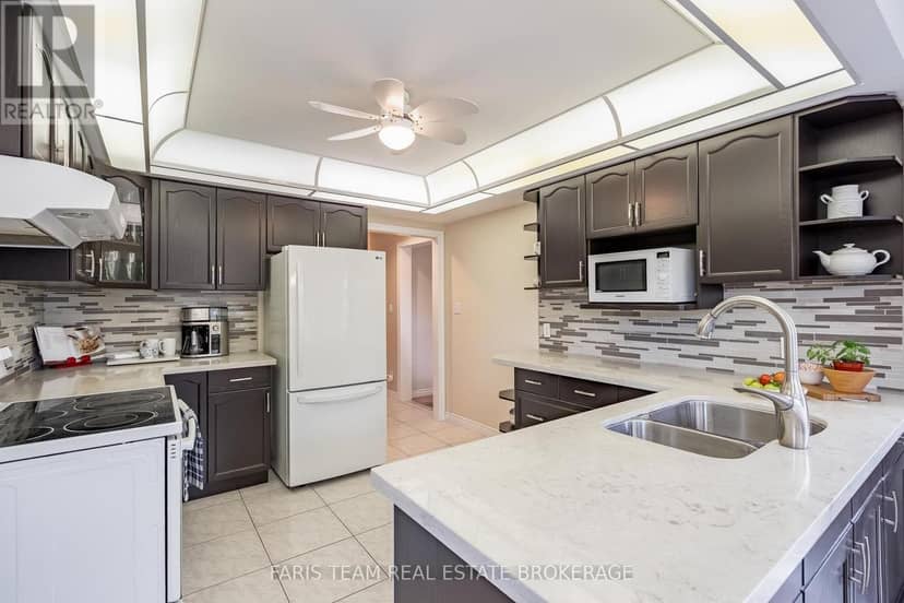 4 O'Shaughnessy Crescent, Barrie, photo 4