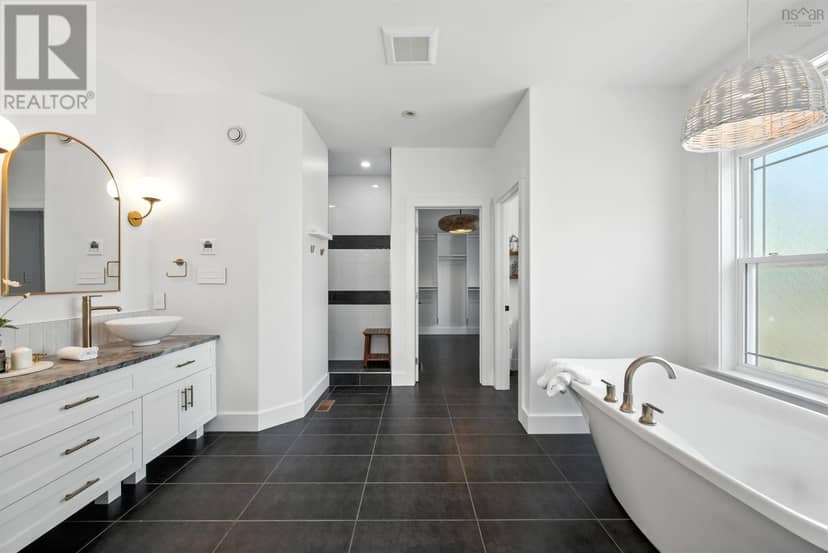 261 Aberdeen Drive — photo 16 of 40