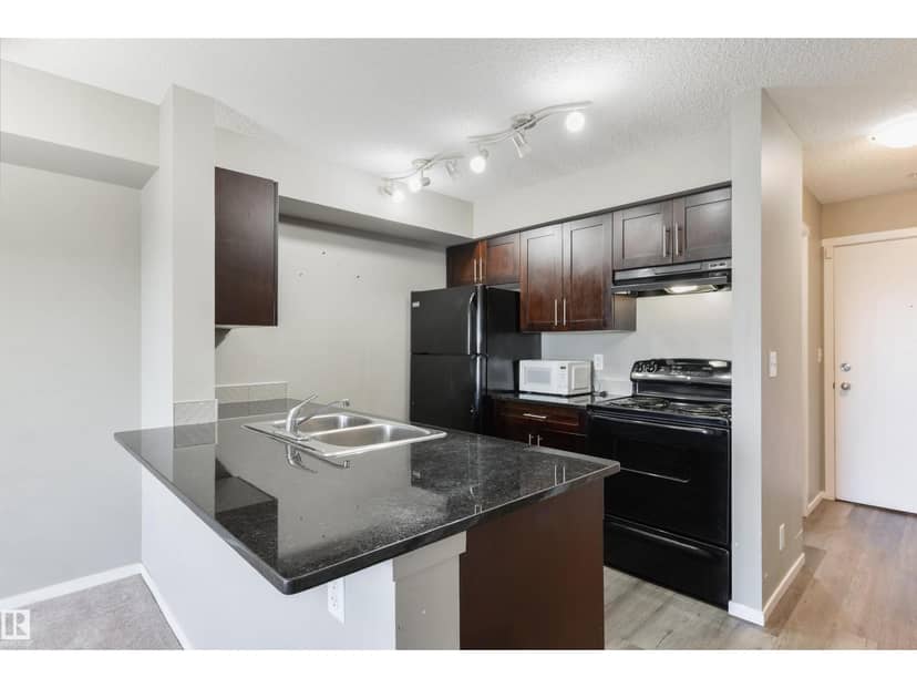 #320 1510 Watt Dr SW, Edmonton, photo 3