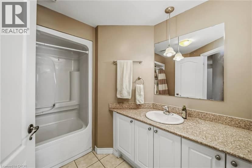 135 JAMES Street S Unit# 701 — photo 16 of 38