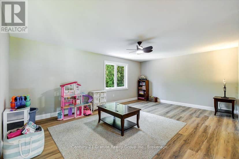 1144 Trinity Road — photo 39 of 40