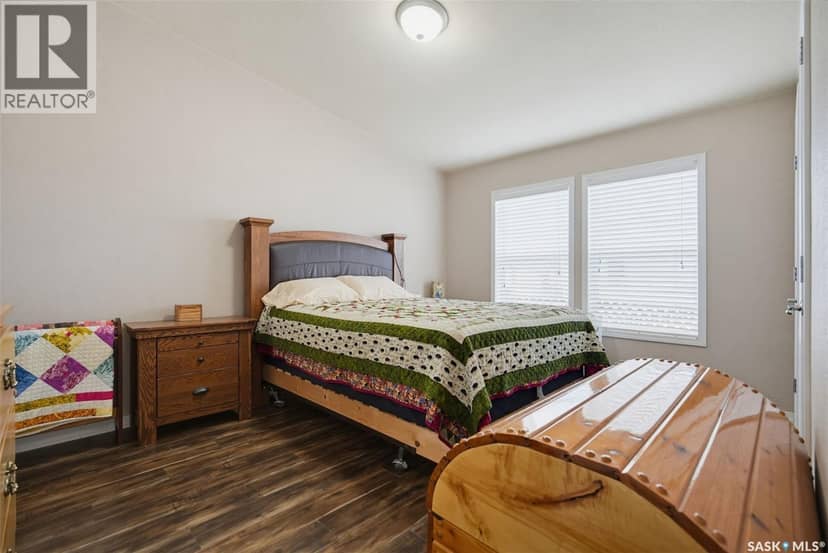 13 401 Railway AVENUE — photo 13 of 40