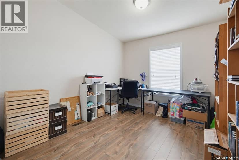 13 401 Railway AVENUE — photo 19 of 40