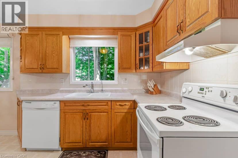 11 GREY OWL Drive — photo 14 of 40