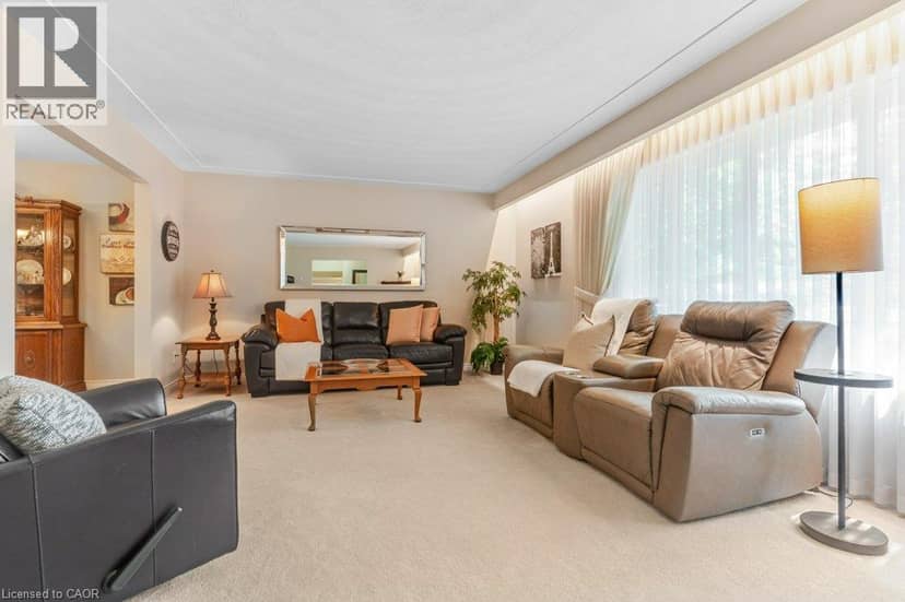 11 GREY OWL Drive — photo 20 of 40