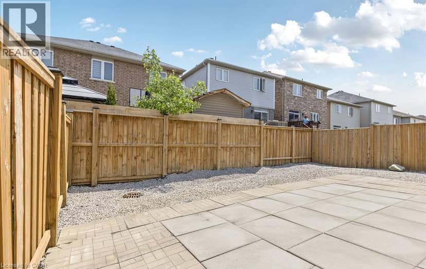 25 MUNRO Circle, Brantford, photo 3