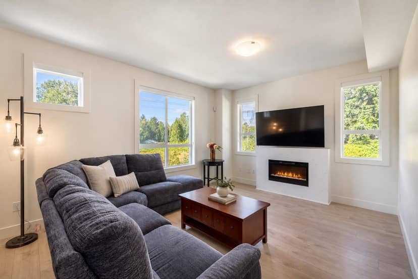 28 16561 17A AVENUE, Surrey, photo 2
