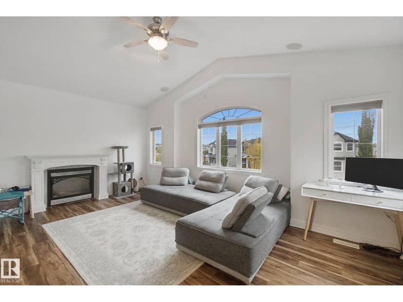 4113 158 AV NW — photo 21 of 40